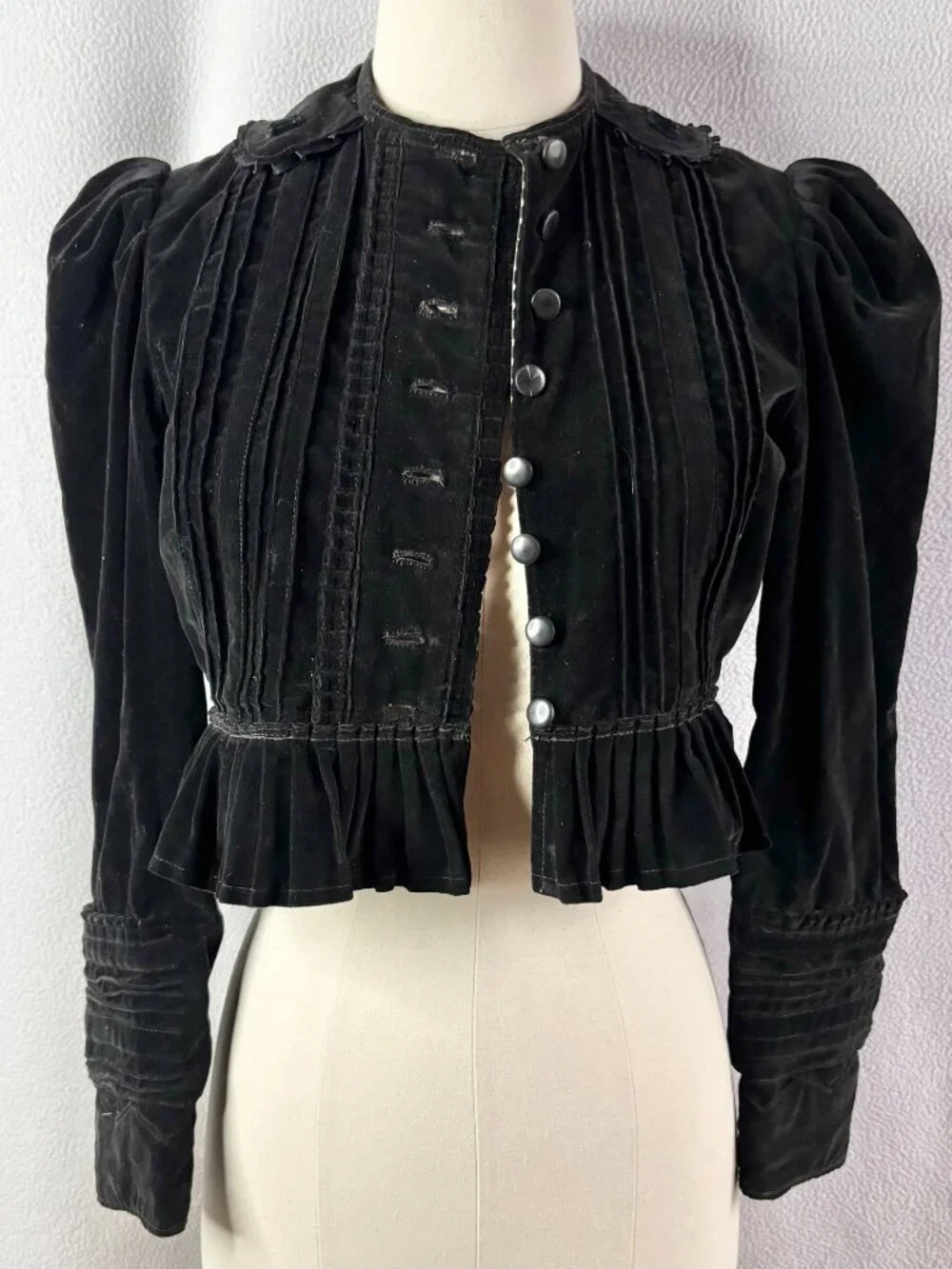 Szeki Hungarian Transylvanian Handmade Folk Jacket with Peplum - Picture 9 of 13